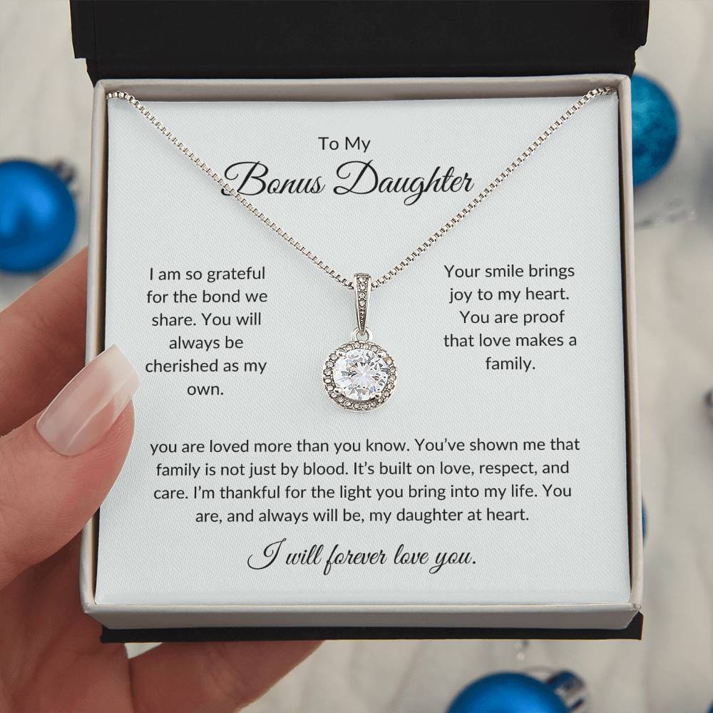 Bonus Daughter Gift – Elegant Love Knot Necklace