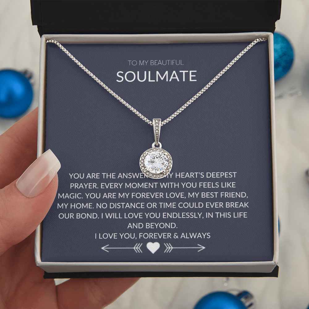 To My Soulmate – Forever Circle Necklace Symbolizing Eternal Love