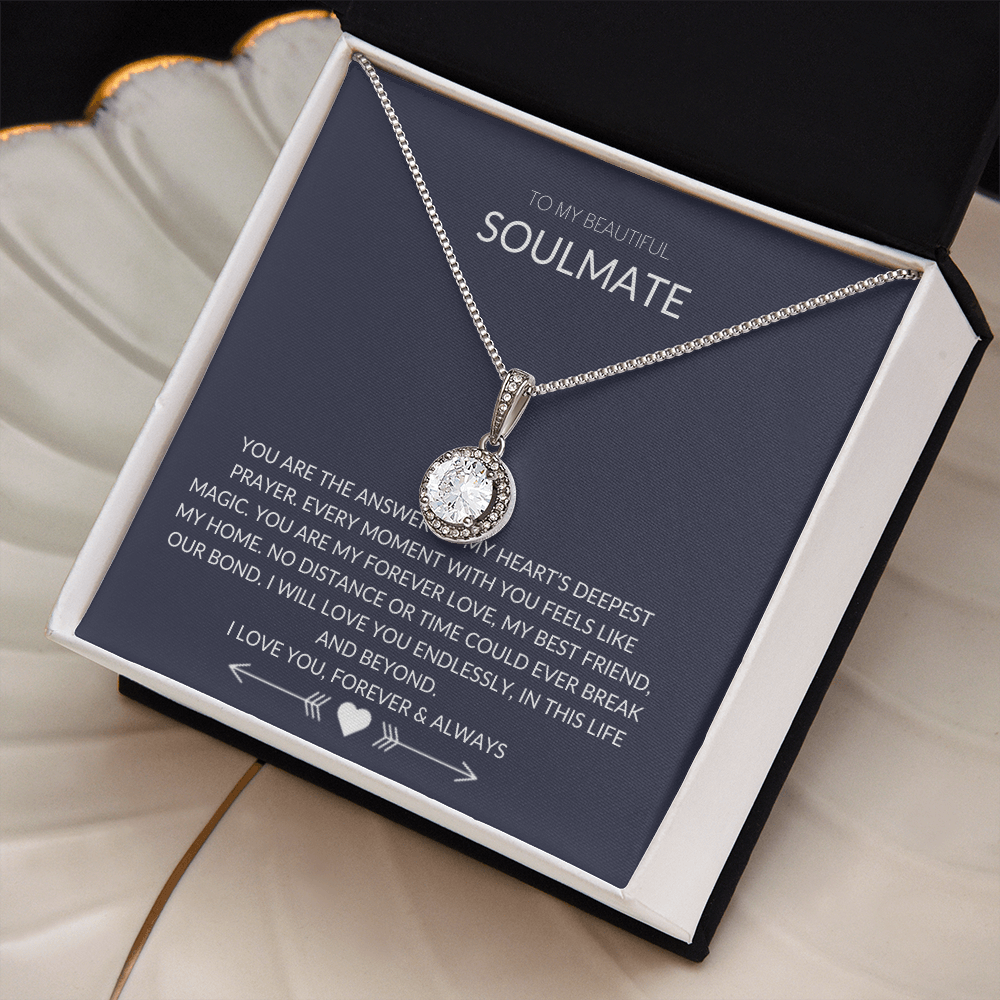 To My Soulmate – Forever Circle Necklace Symbolizing Eternal Love