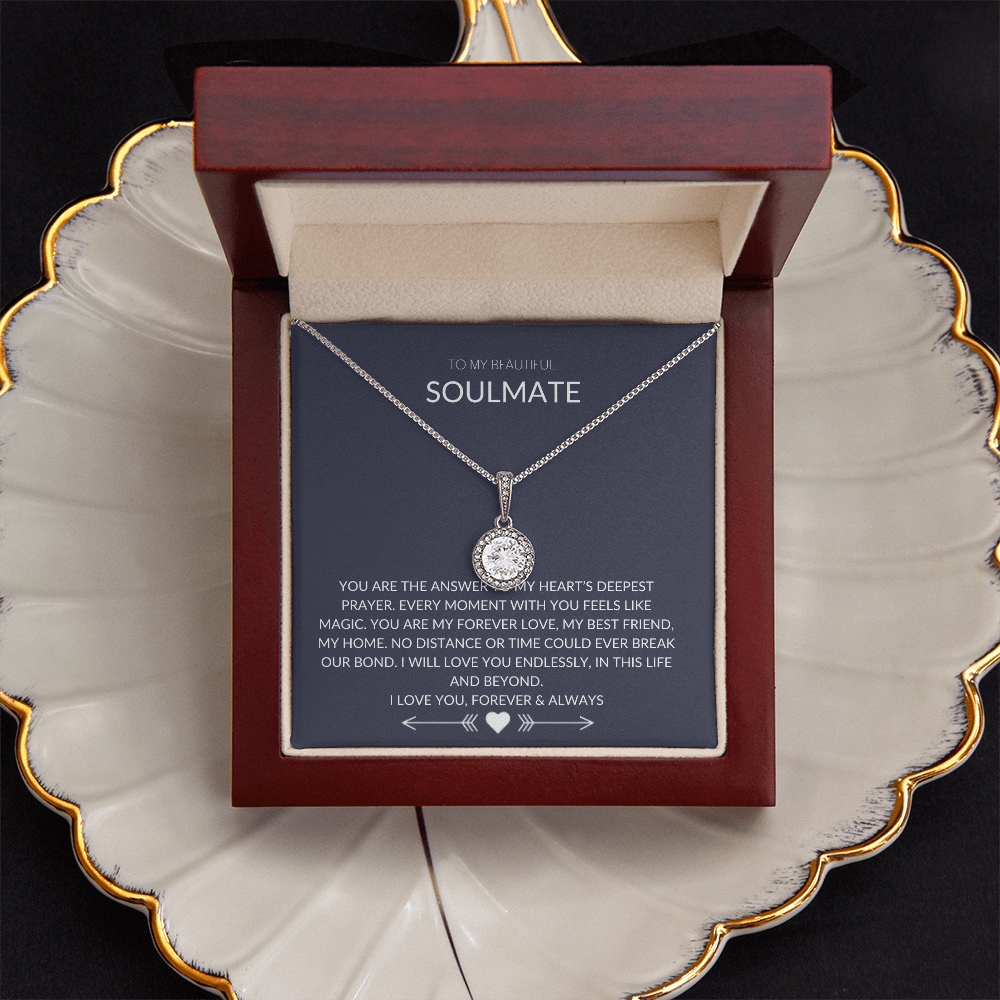 To My Soulmate – Forever Circle Necklace Symbolizing Eternal Love