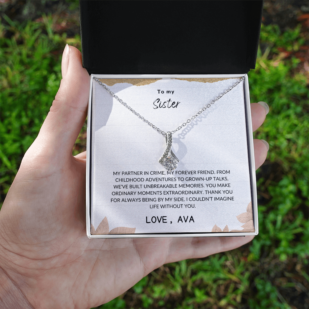 Sister Gift – Elegant Love Knot Necklace