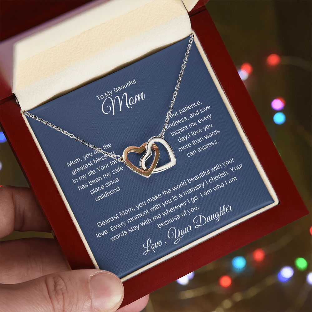 Mom Jewelry Gift – Elegant Heart Pendant That Says “I Love You”
