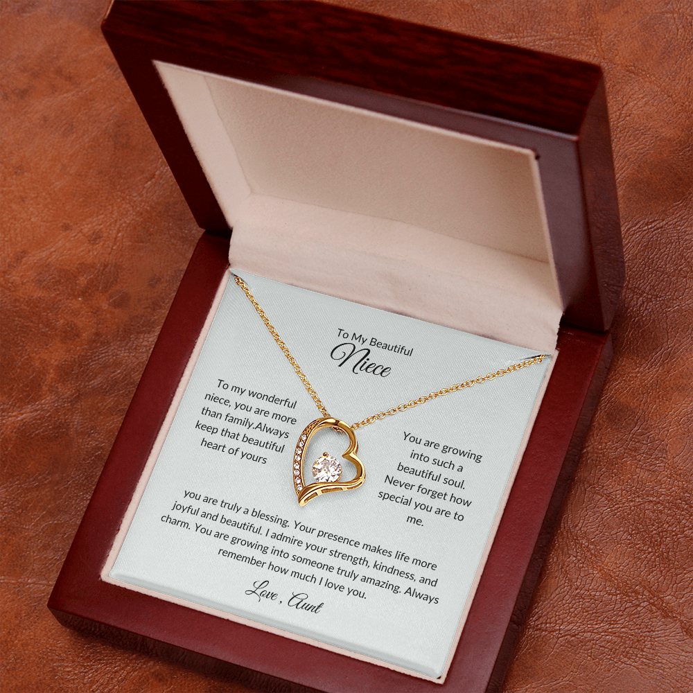 To My Niece – Sparkling Heart Necklace with Special Message