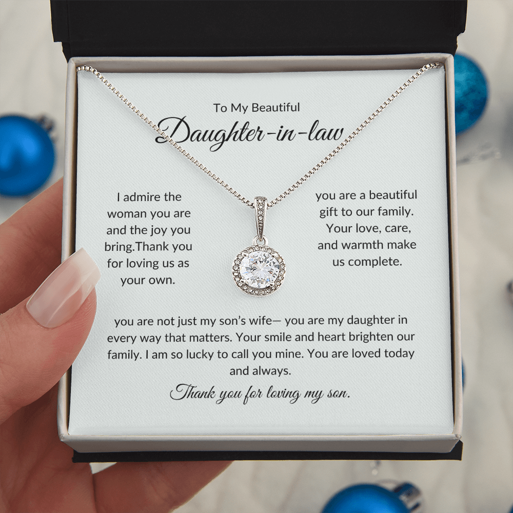 Daughter-in-Law Gift – Elegant Pendant Necklace for Special Moments