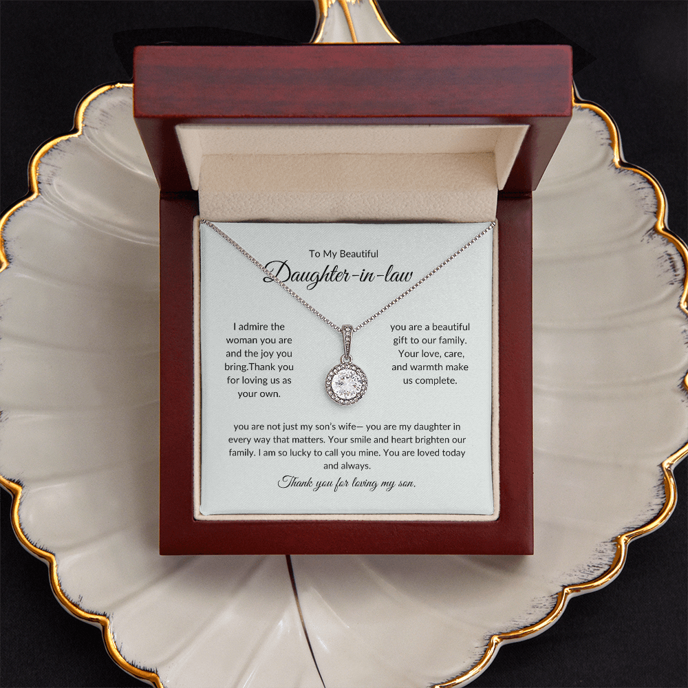 Daughter-in-Law Gift – Elegant Pendant Necklace for Special Moments