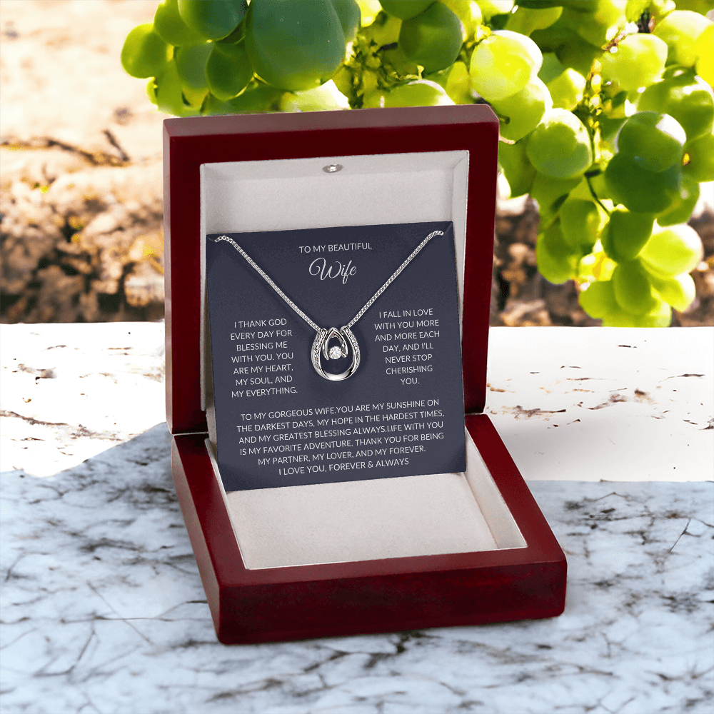 Perfect Anniversary Gift for Wife – Stunning Necklace She'll Adore