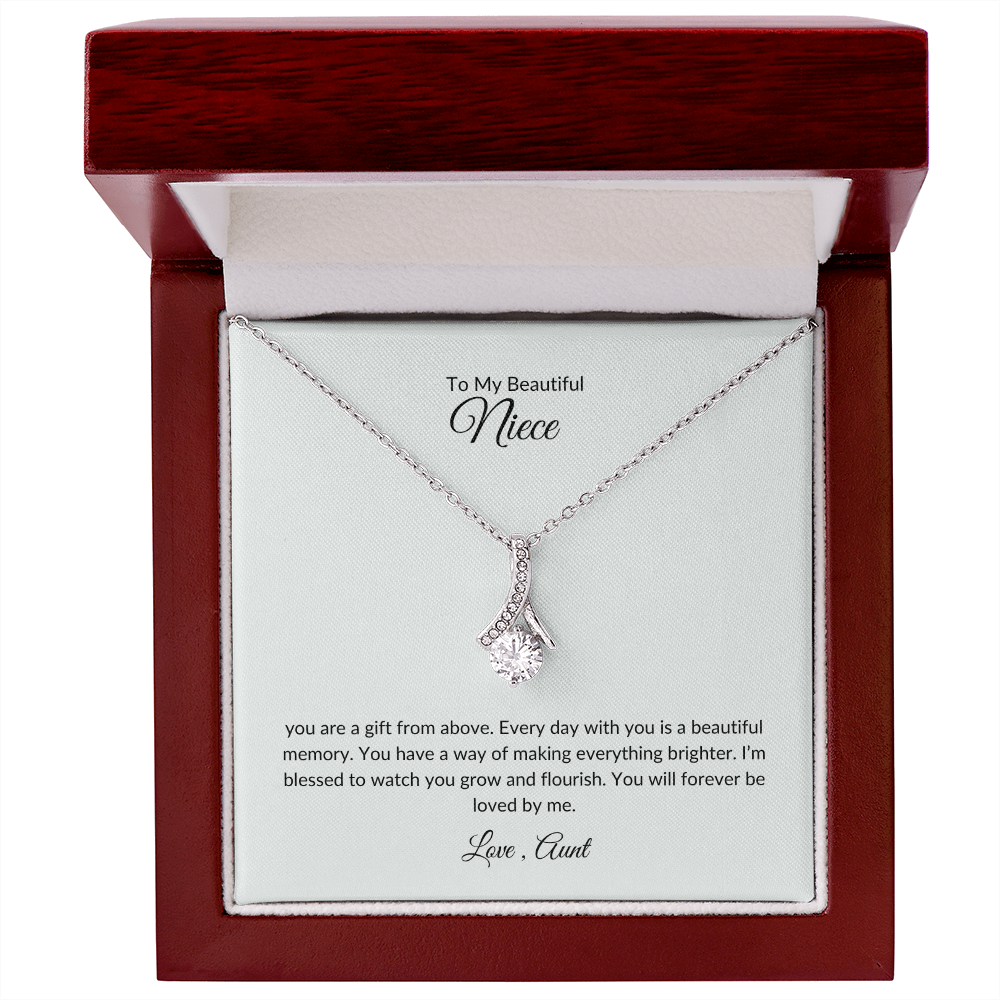 Niece Gift – Elegant Love Knot Necklace with Sentimental Card