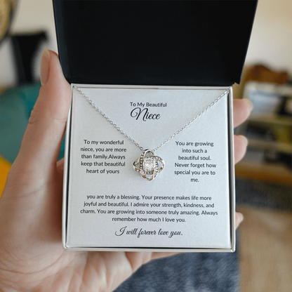 To My Niece – Forever Circle Necklace Symbolizing Eternal Bond