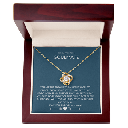 Soulmate Gift – Elegant Love Knot Necklace