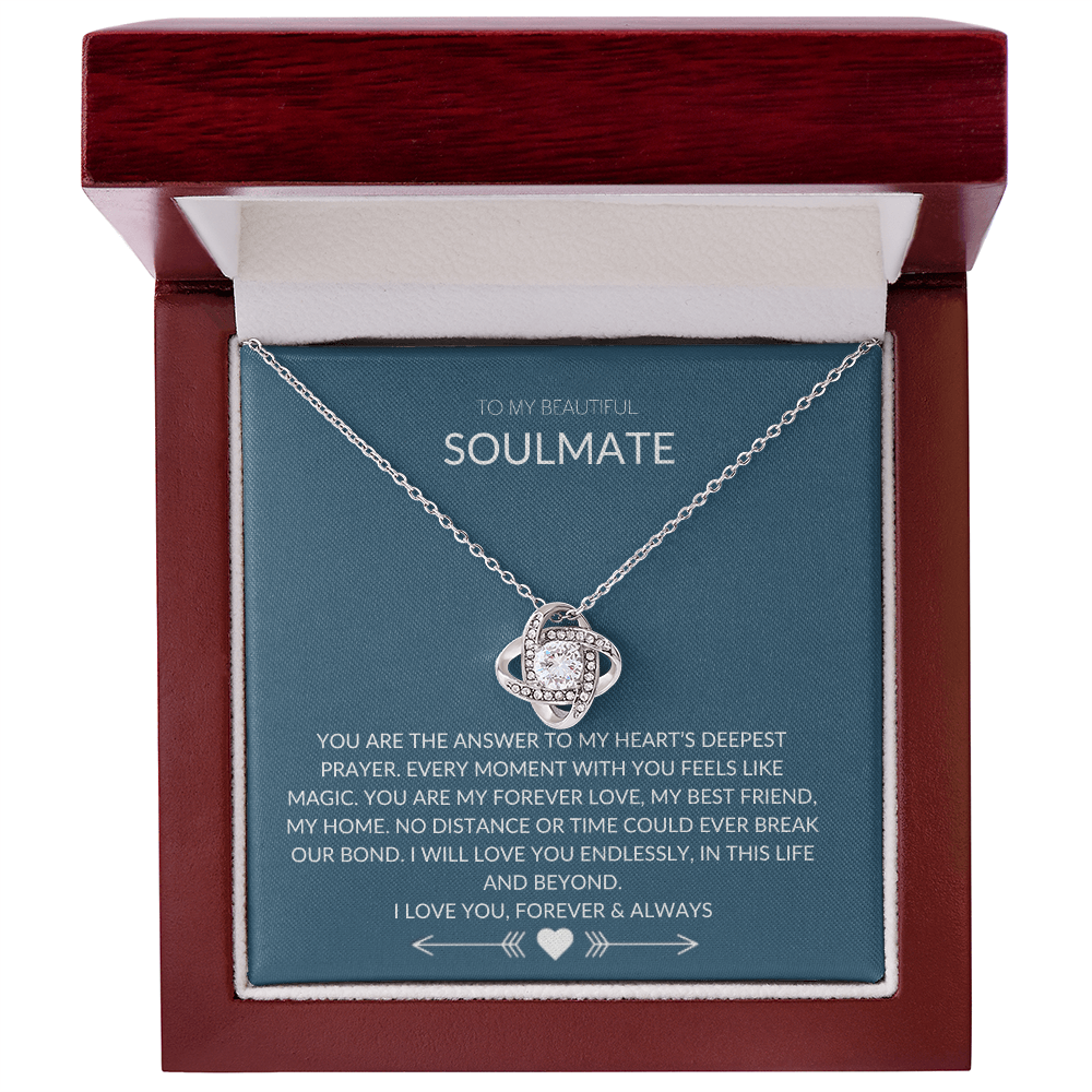Soulmate Gift – Elegant Love Knot Necklace